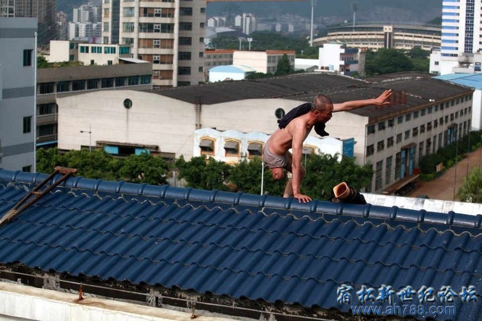 QQ截图20120529084608.jpg
