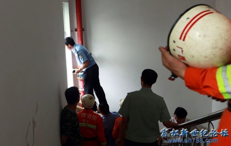 QQ截图20120529084639.jpg
