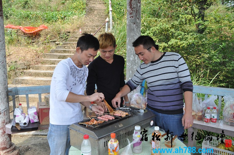 宿松新世纪论坛网友前往钓鱼台保岛示威签名 野餐 烧烤 观光-垂钓活动，宿松新世纪论坛.jpg