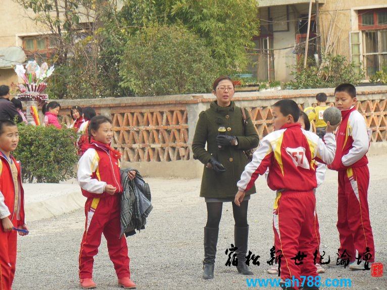 2012实验小学冬季运动会比赛现场照片，宿松新世纪论坛摄18.JPG