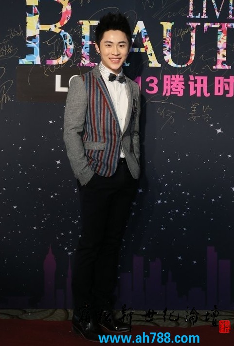QQ截图20121228125419.jpg