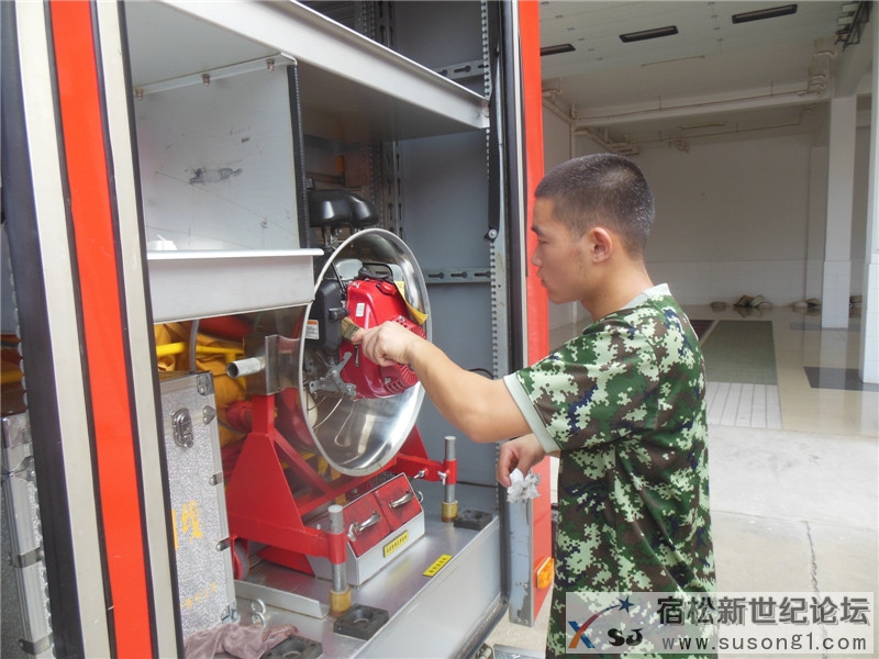 宿松新世纪论坛《周末走基层》栏目组走进宿松消防39.jpg