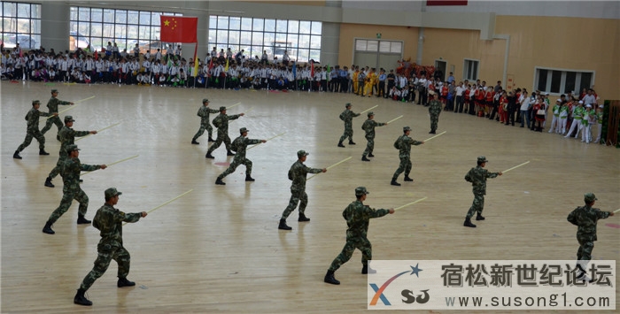 演练应急棍术1.jpg