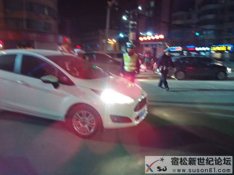 平安夜里保平安，宿松交警查酒驾 (6).jpg
