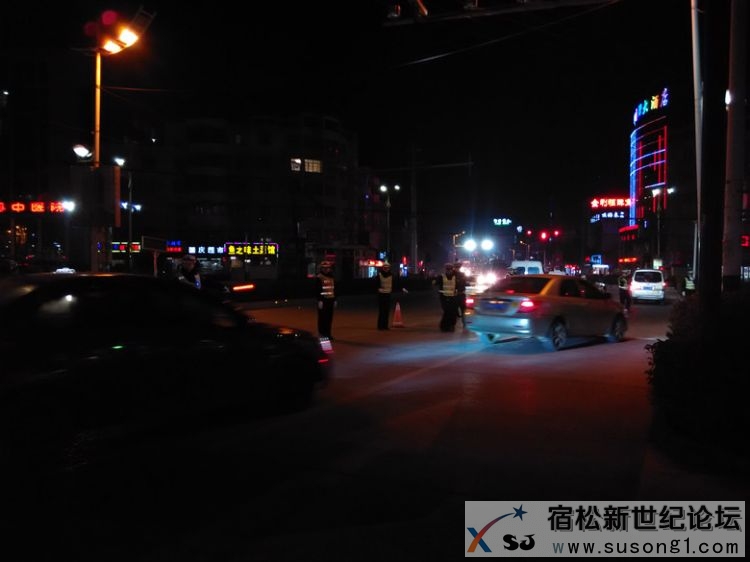 平安夜里保平安，宿松交警查酒驾 (3).jpg