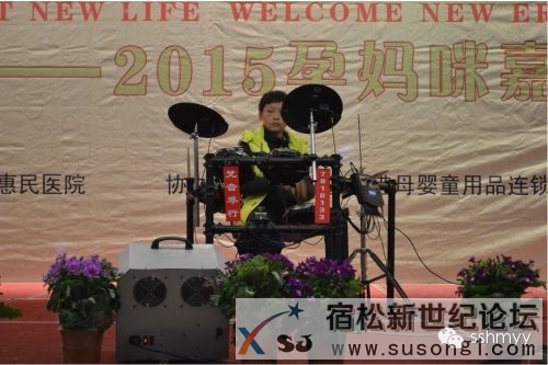 振奋人心的架子鼓表演.jpg