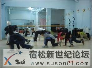 梦之星艺术中心《暑期火热招生啦》.梦想的乐园 这里星光灿烂 照亮你的前程 