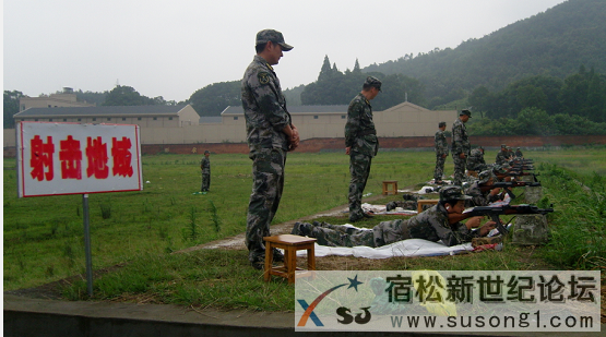 县人武部组织民兵实弹射击