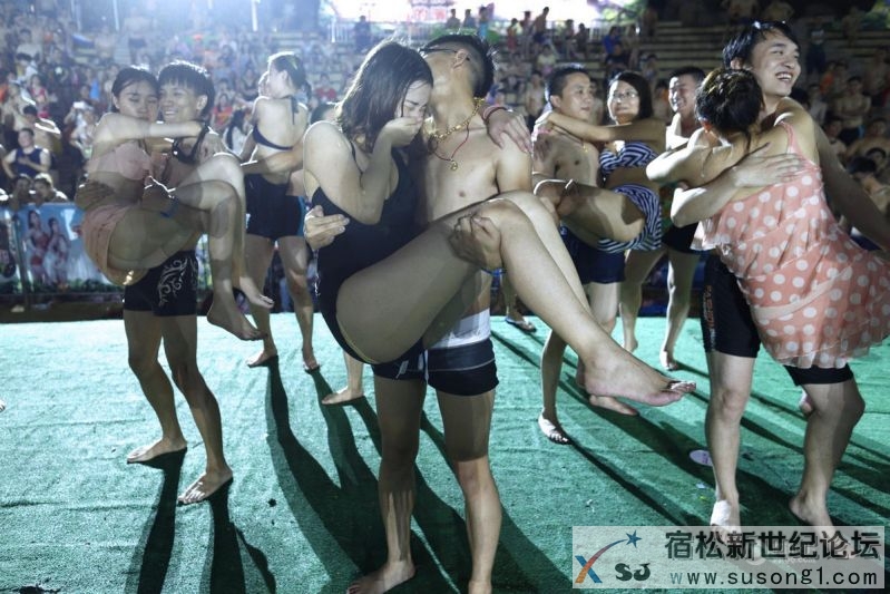 杭州万人相亲大会 女生当场洗脸测胸围宿松新世纪论坛