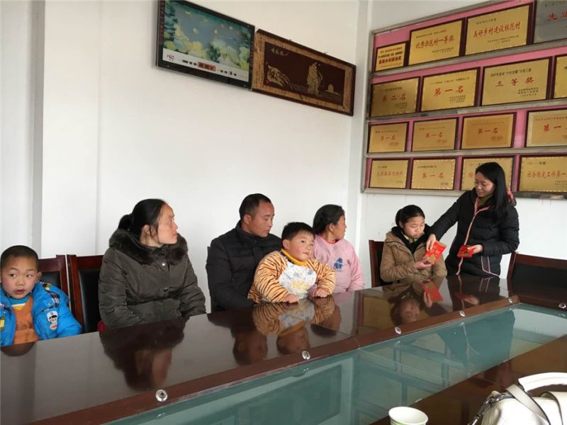石彩红：好人一诺千金  善心持续接力 (2).jpg