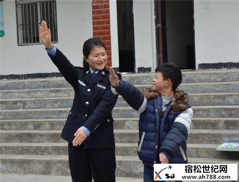 宿松交警：无声的世界交通安全有声.jpg