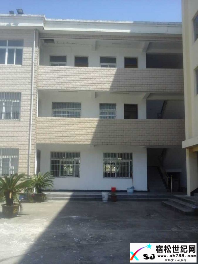 1NIFT])1AKU~X[X{M3TG_EF.jpg