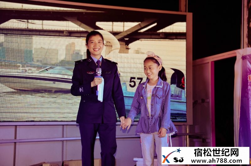 组照六：防范电信诈骗宣传公益演唱会_meitu_5.jpg