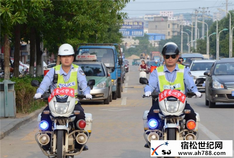 宿松：“交警爱心护考”车辆亮相街头，宿松公益09.jpg