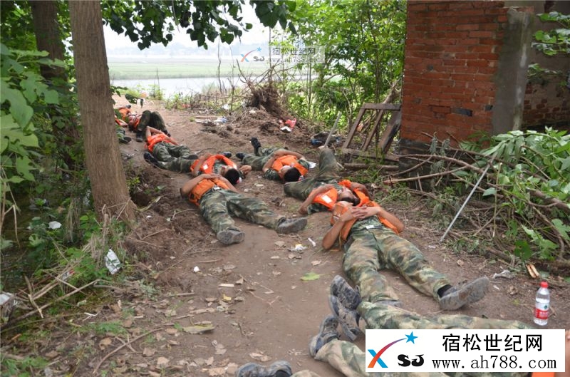 宿松抗洪一线：亲身经历与武警8690部队一线抗洪抢险三小时01.jpg
