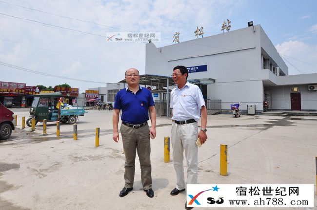 谢长兵督查县城文明创建和“三线三边”工作 (1).jpg