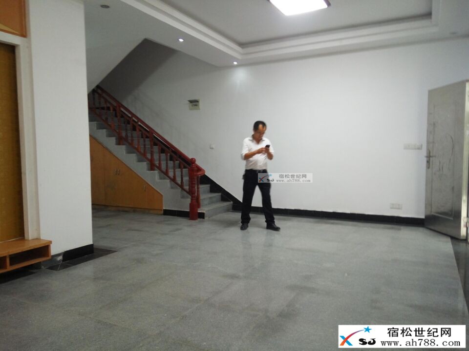 QQ图片20160909170848.jpg