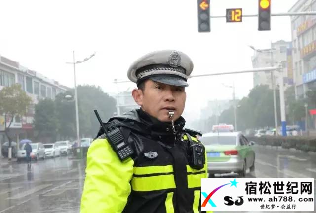 宿松交警过节鲜为人知的故事 (11).jpg