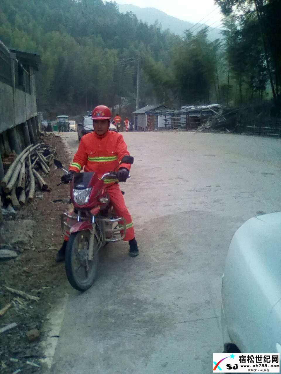 微信图片_20170418212451.jpg