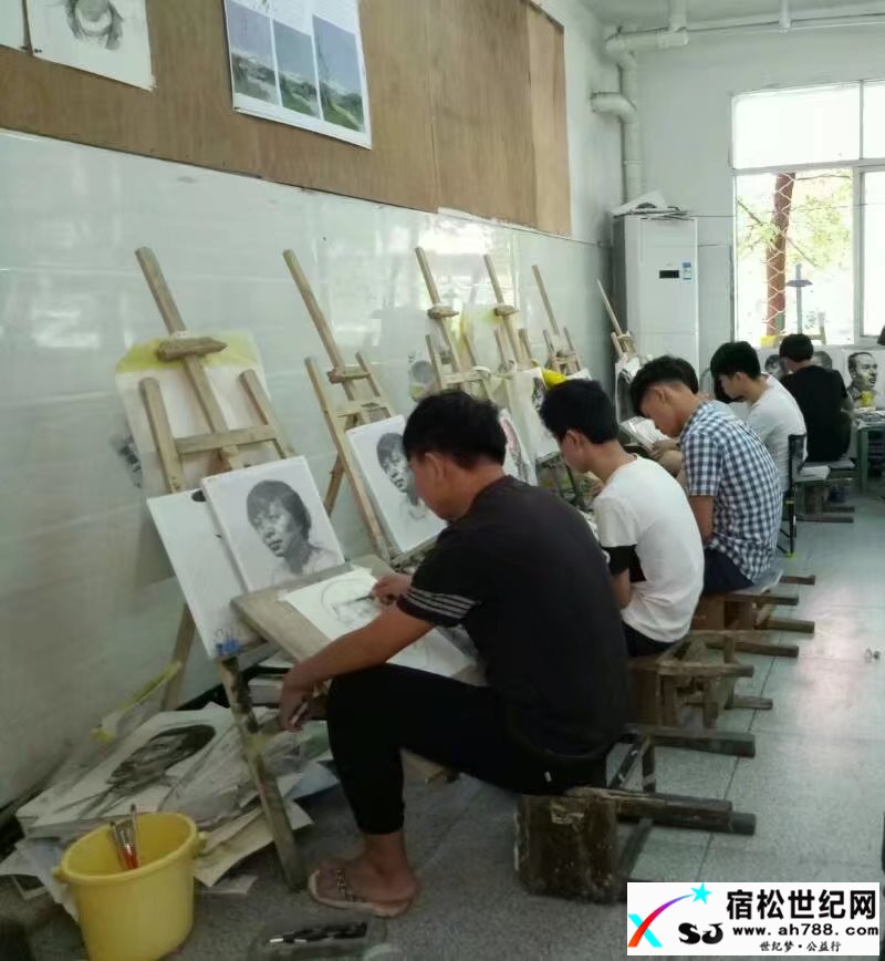 博雅松安学生画画