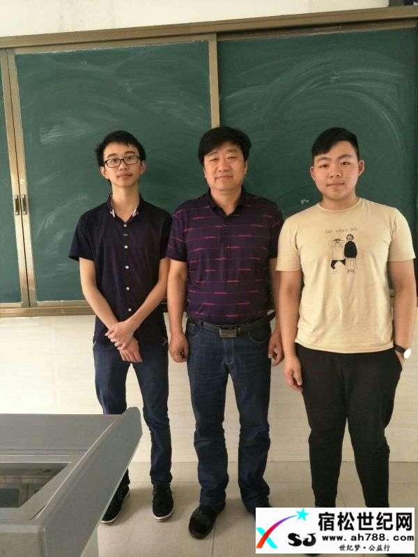 校长.jpg