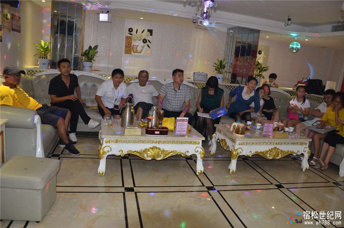 网友公益人士齐聚文艺沙龙 (2).jpg