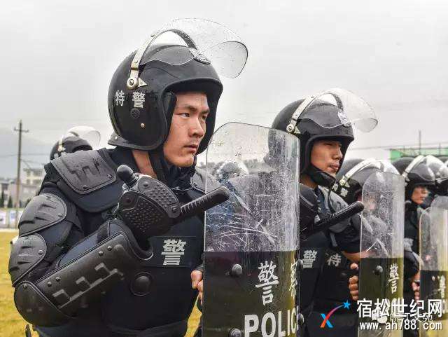 宿松举行全县反恐应急处突演练暨公安机关十九大安保誓师大会，宿松世纪网 (9).jpg