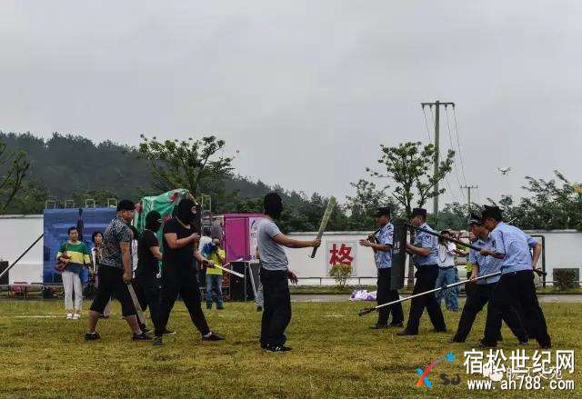 宿松举行全县反恐应急处突演练暨公安机关十九大安保誓师大会，宿松世纪网 (27).jpg