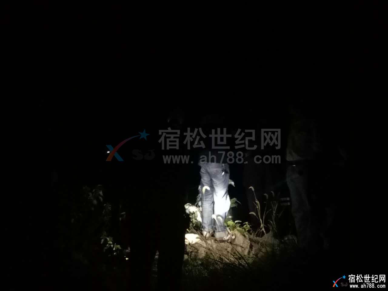 微信图片_20170922193542_副本.jpg