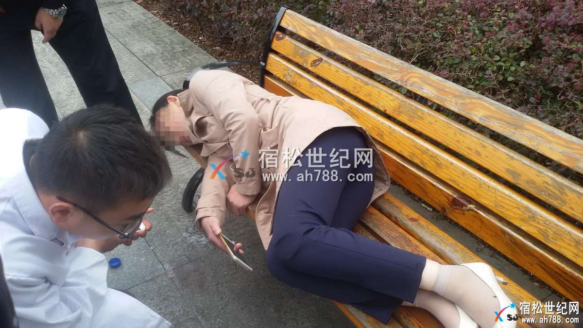 132147e444c68640b4zg4o_副本.jpg