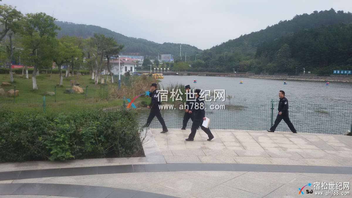 132147abgs5zrsirikgg5g_副本.jpg