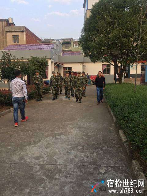 200255vn5vyh6gphakp3sa.jpg