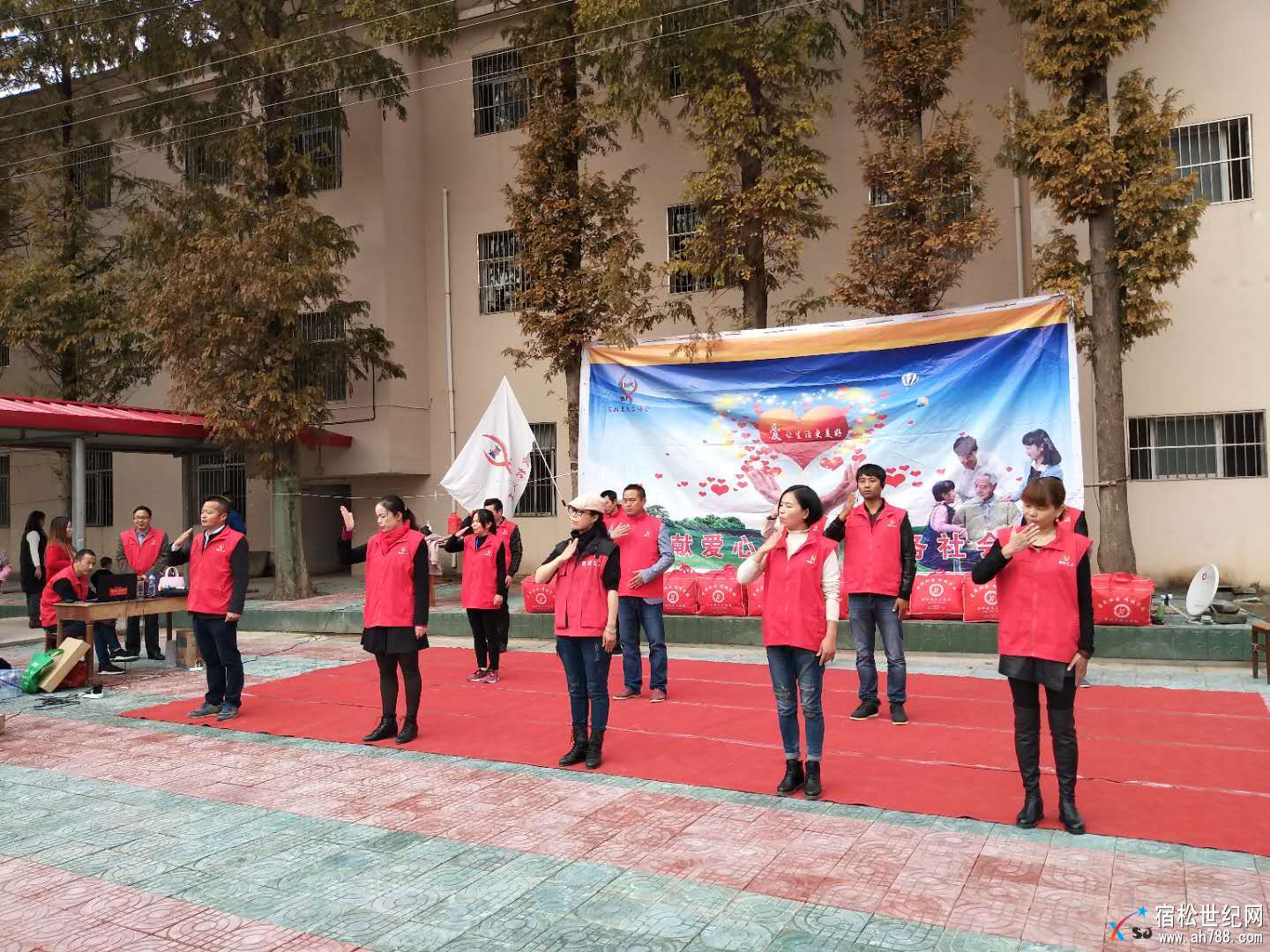 微信图片_20171113232714.jpg