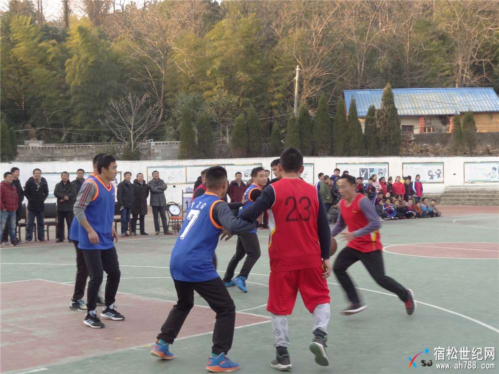 广福初中到实验中学开展篮球友谊比赛 (5).jpg