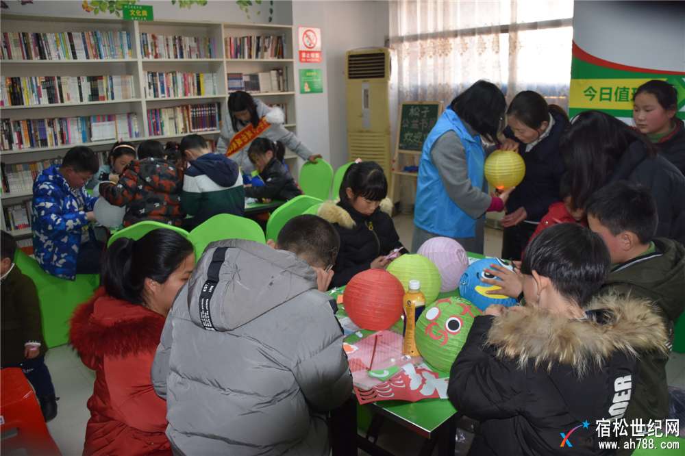 孩子们动手做灯笼，宿松首届元宵花灯喜乐会 (7).jpg