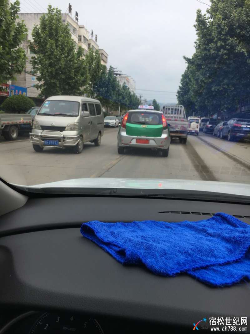 131339uz4kac4xszrz7s09.jpg