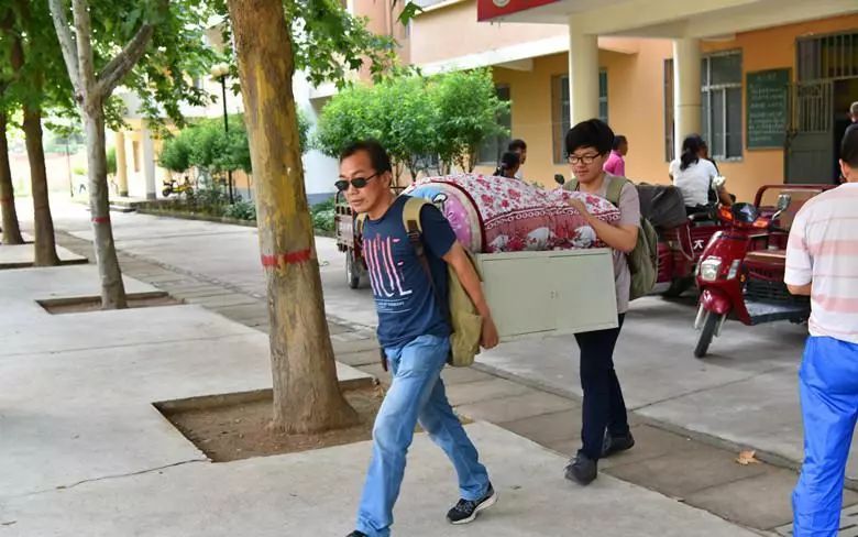 下载.jpg