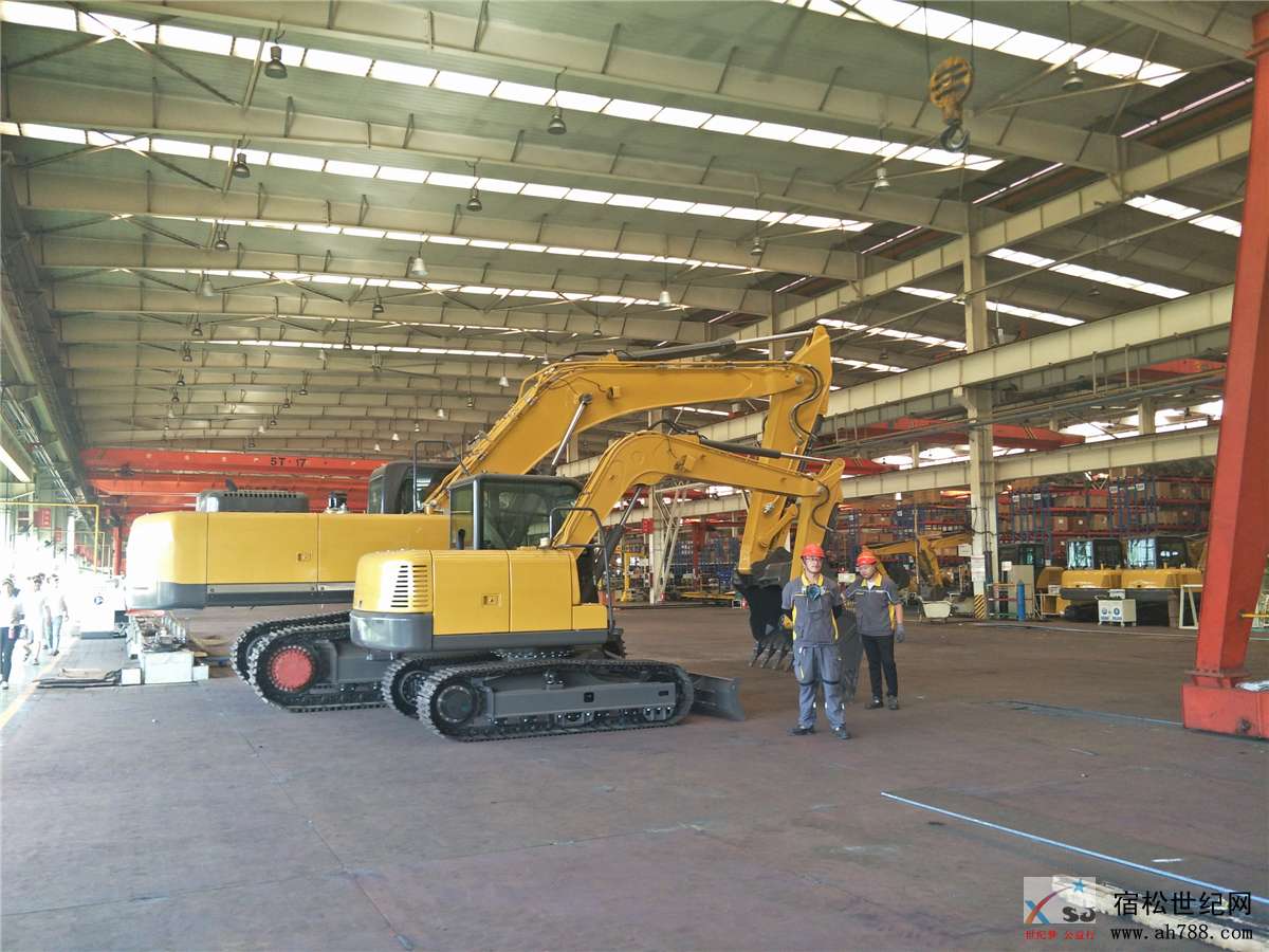 智能雷沃 品质承诺”雷沃工程机械客户答谢会在青岛隆重举行 (2).jpg