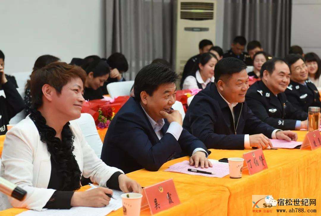 座谈会3.jpg