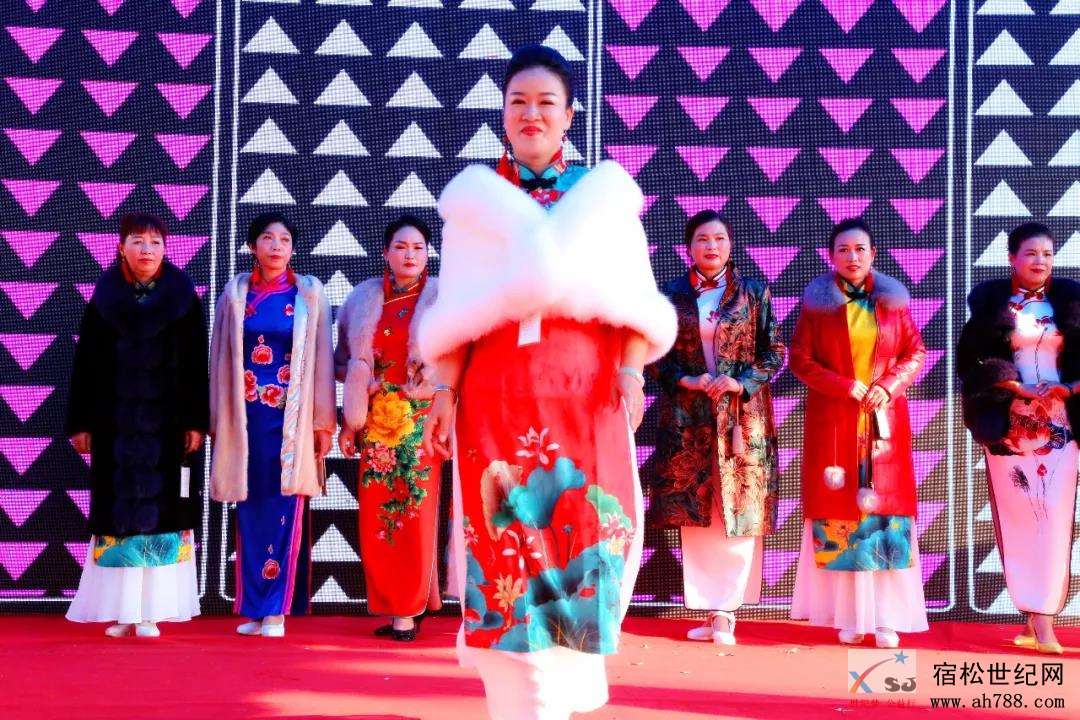 鼎和集团新中国成立70周年 庆典活动圆满落幕 (8).jpg