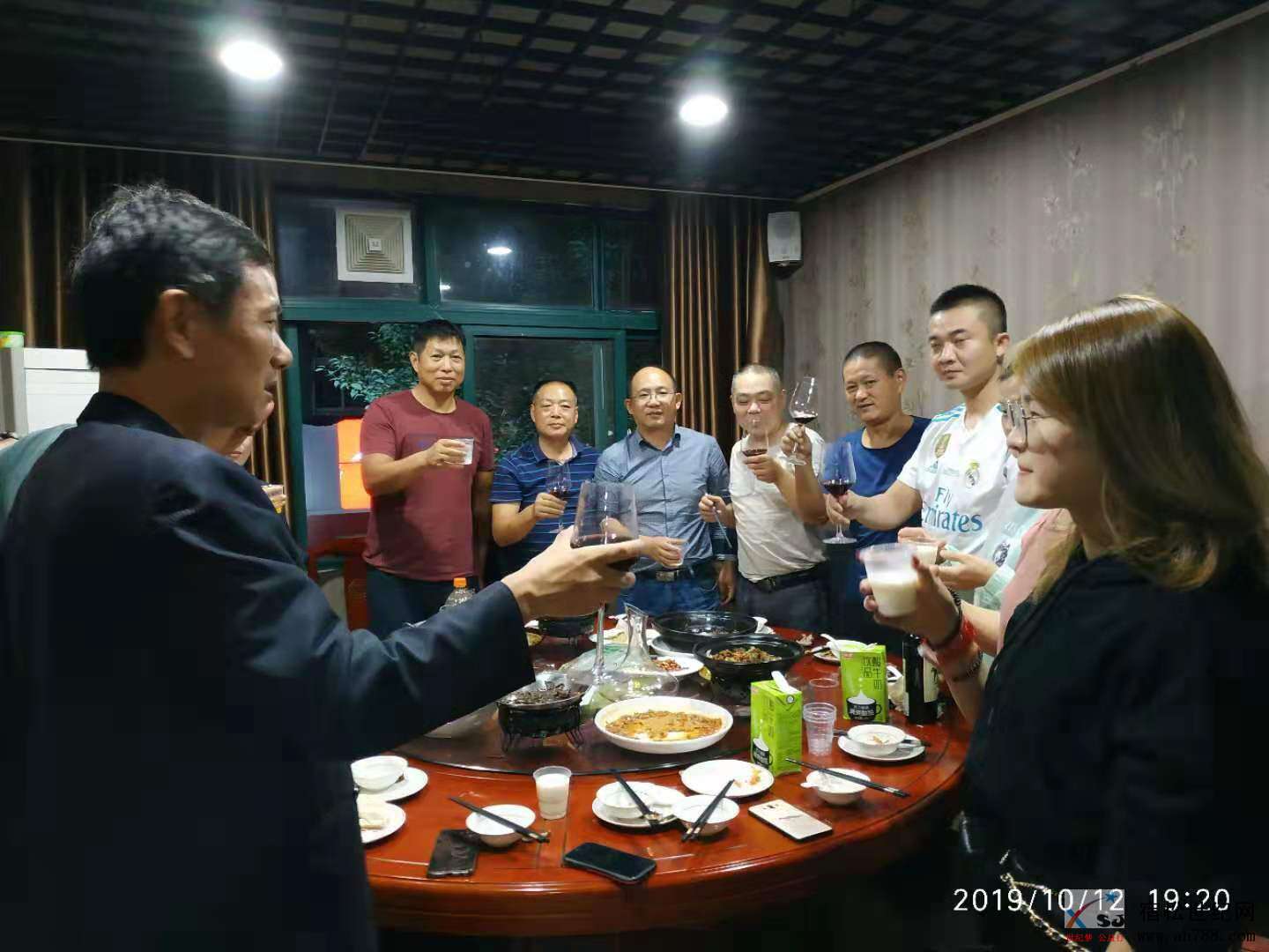 微信图片_2019101222365511.jpg