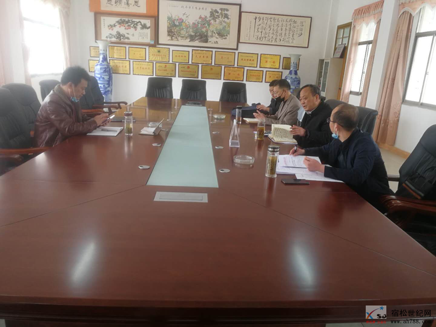 凉亭高中未雨绸缪  确保高三返校复课安全有序 (1).png