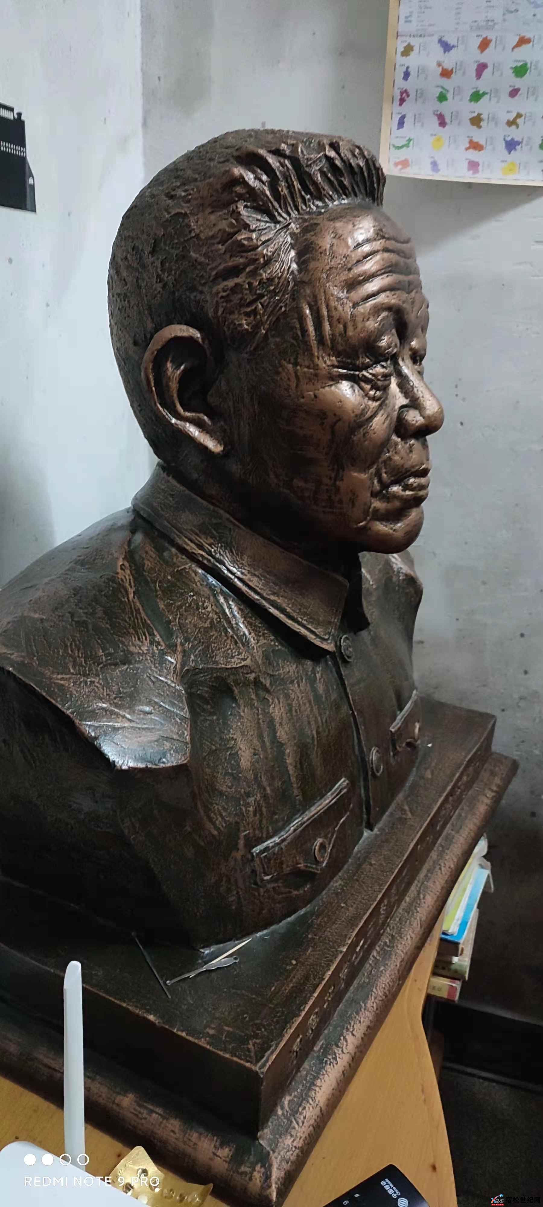 夏钧安老师铜像6.jpg