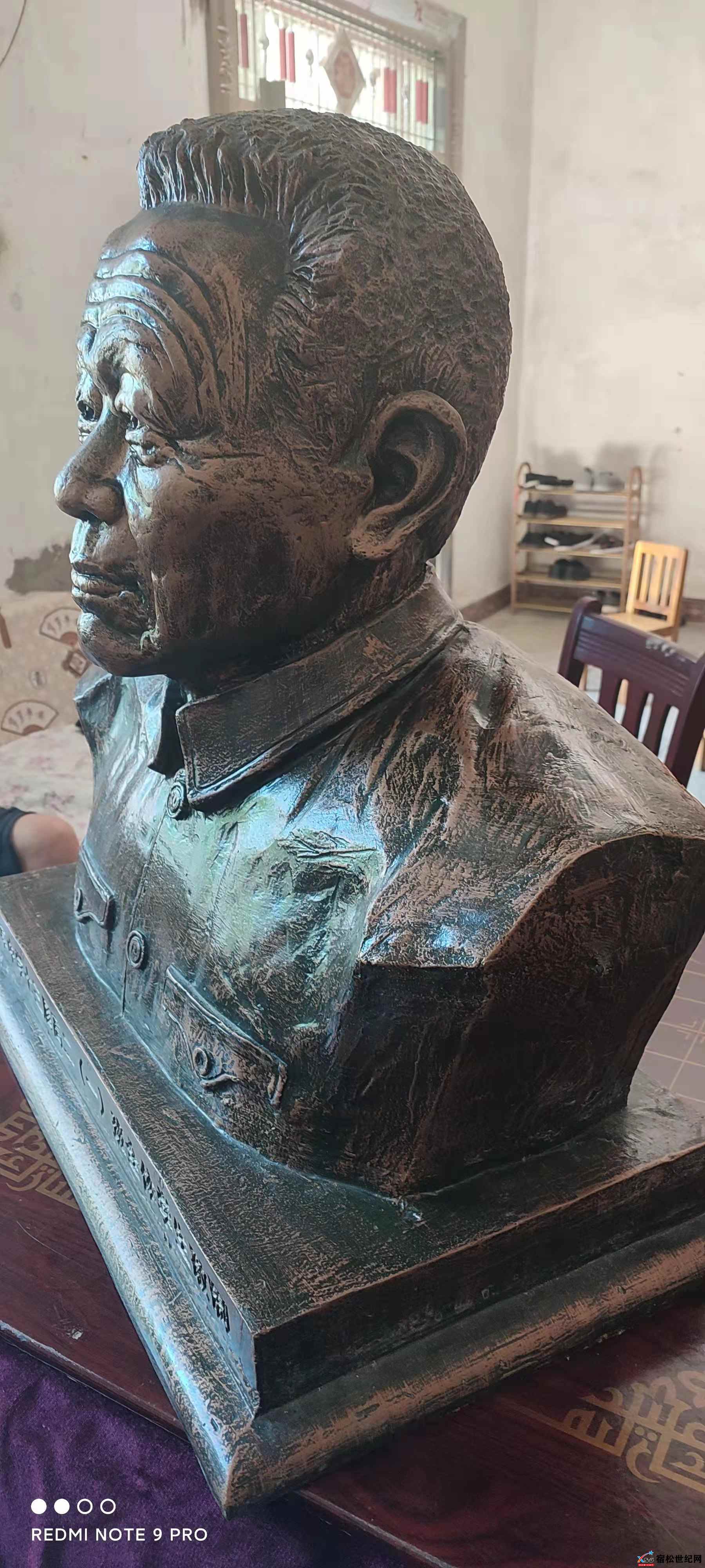夏钧安老师铜像7.jpg