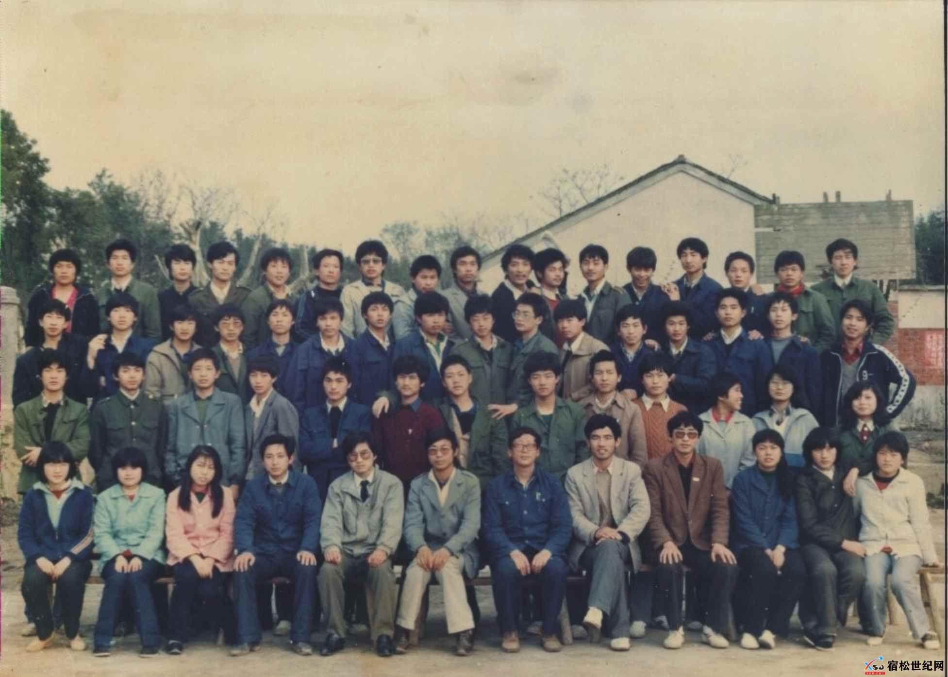 90届1.宿松县凉亭中学九〇届高中文班毕业合影-拍摄日期1990.5.jpg
