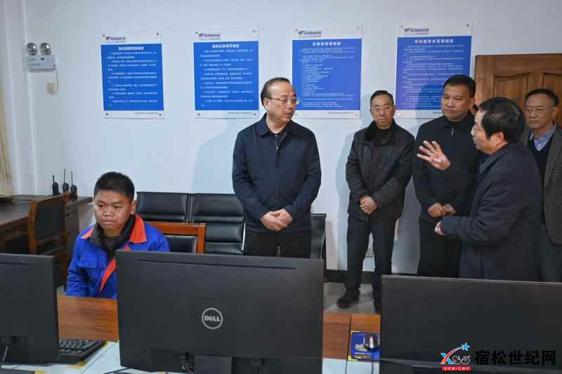 CtG0UGP_e3eAX8s8AAC_XUvMPn8252.jpg